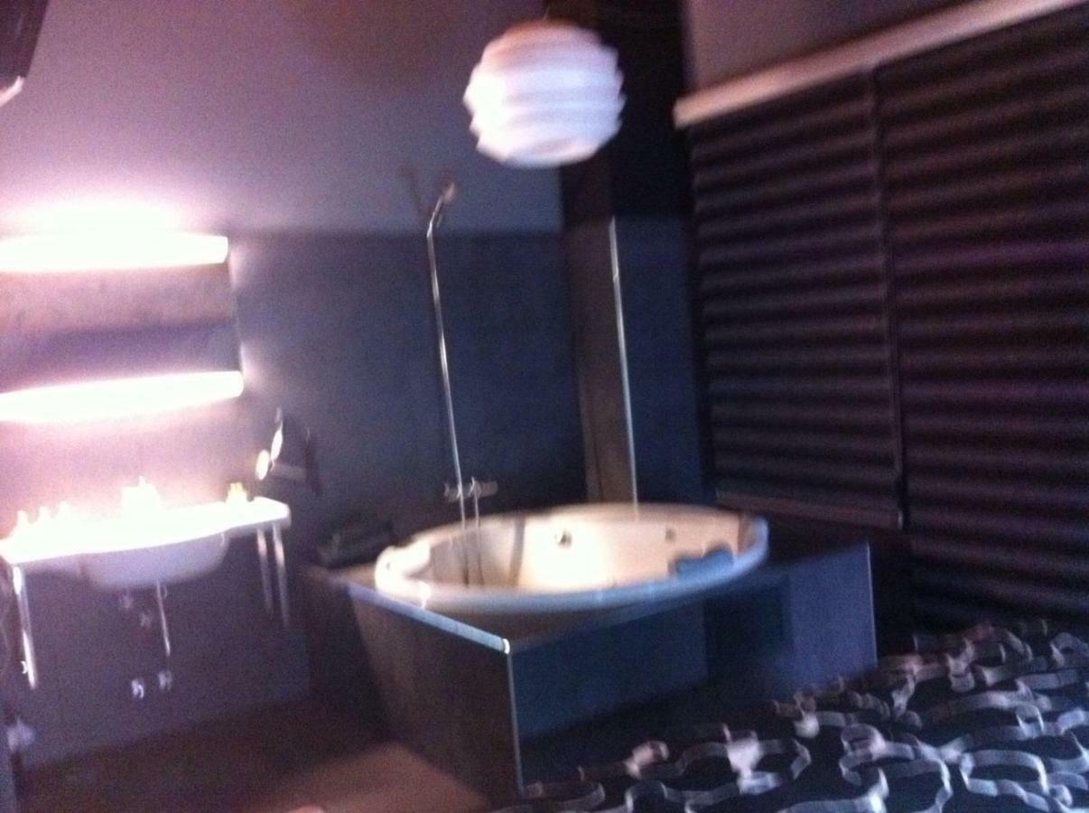Prádena Casa Rural Luces Y Sombras מראה חיצוני תמונה