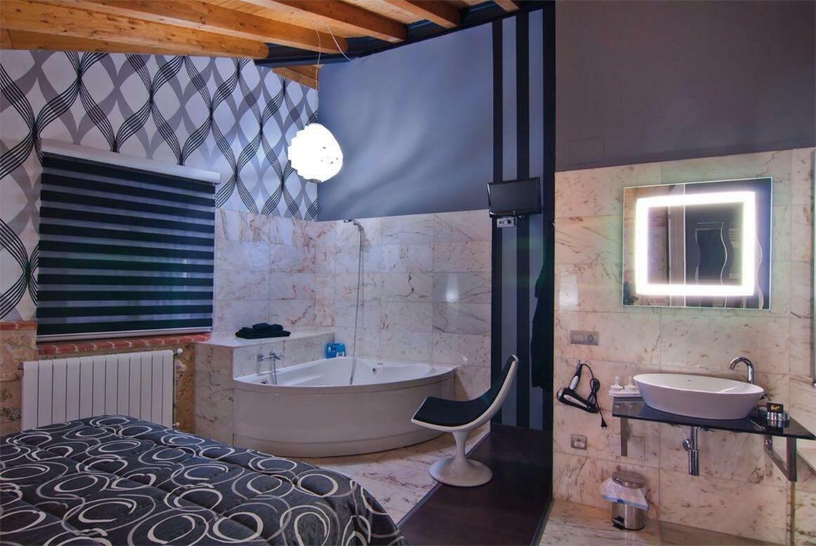 Prádena Casa Rural Luces Y Sombras מראה חיצוני תמונה